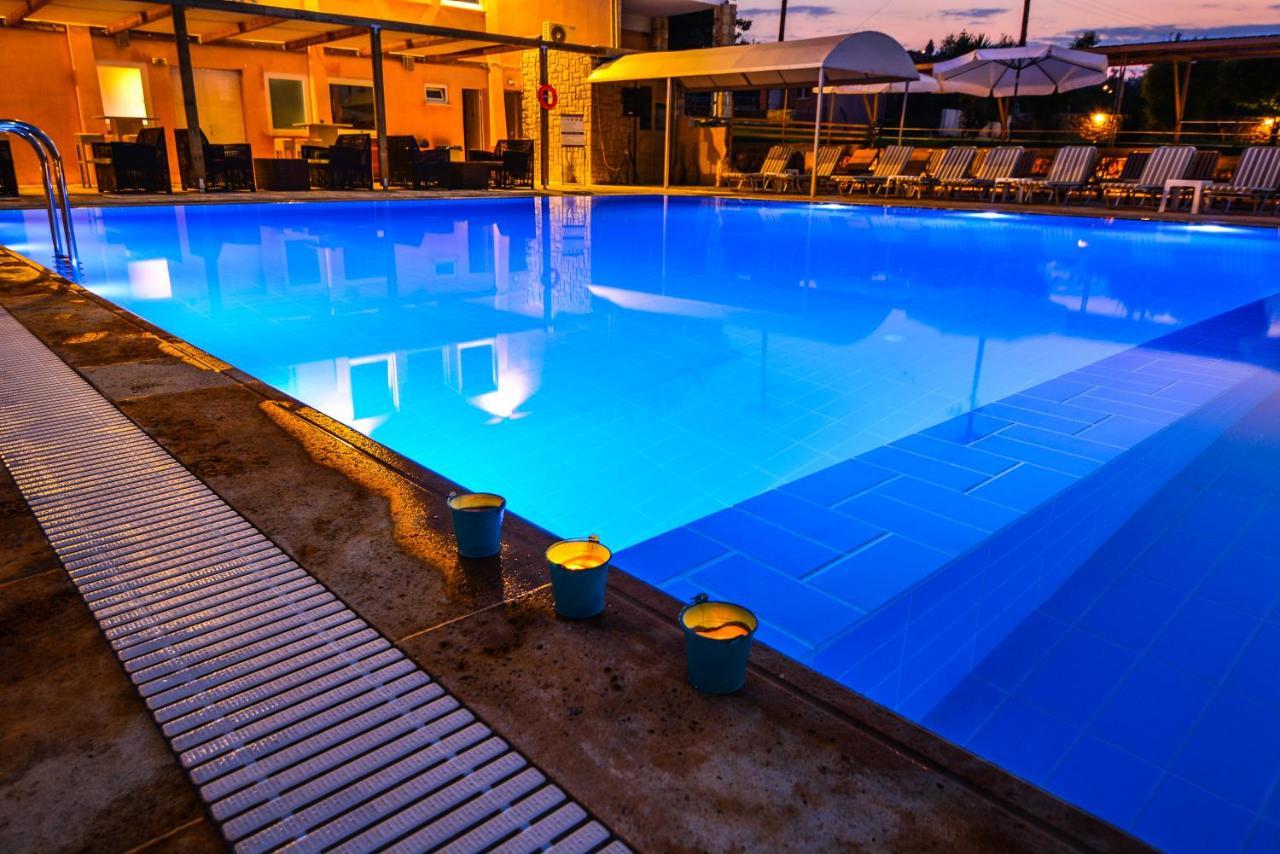 Aqua Mare Resort Melíssion Esterno foto
