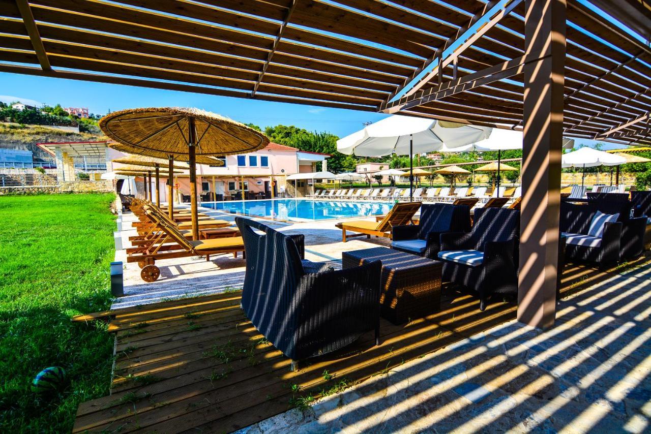 Aqua Mare Resort Melíssion Esterno foto